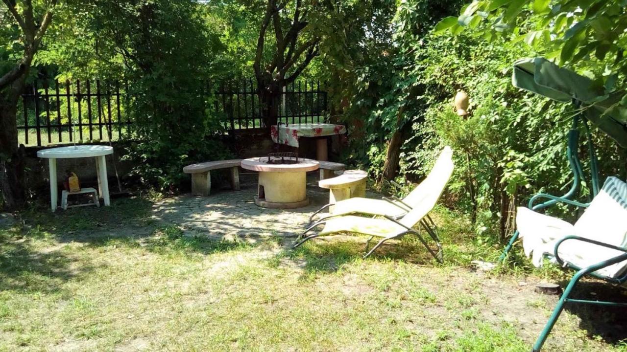 Holiday Home In Balatonfenyves 18465 Eksteriør bilde